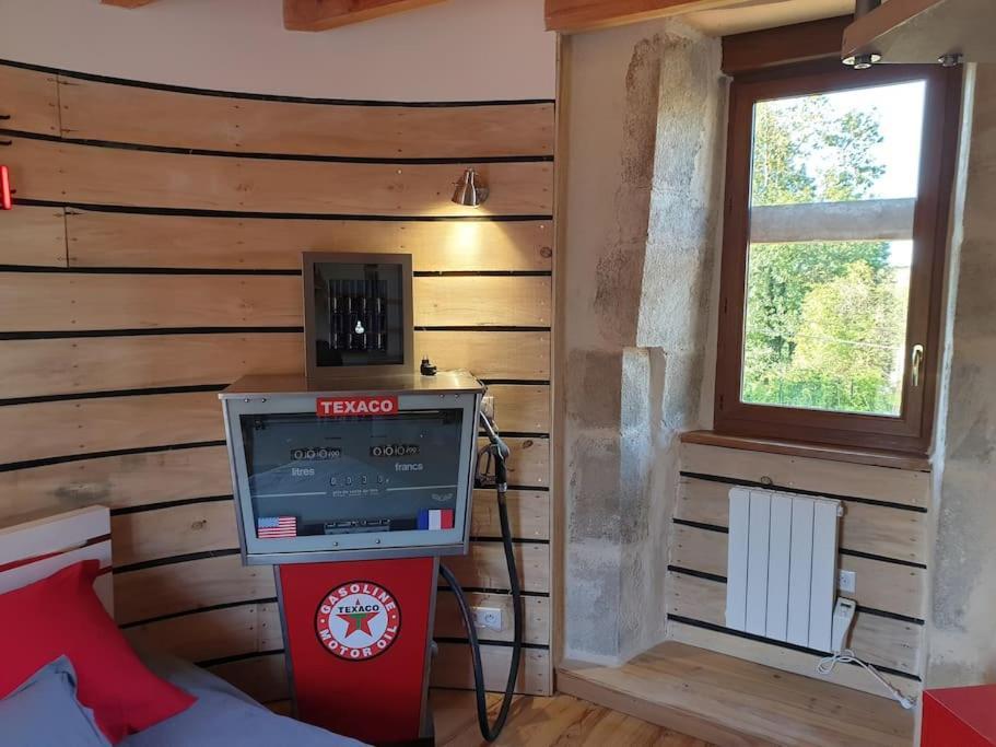 Tour De Charme Atypique Hotel Beauregard-l'Eveque Eksteriør billede